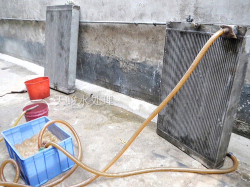 外接泵循環(huán)清洗油冷卻器、油路油垢和積碳